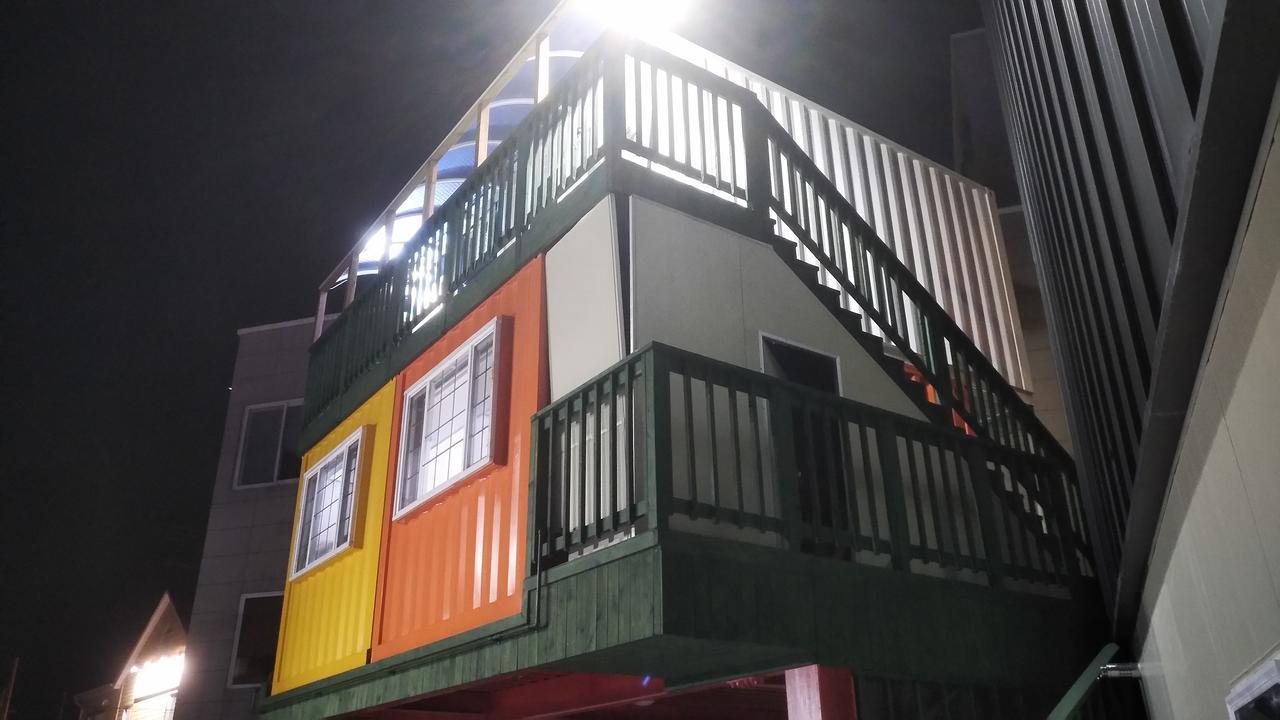 Ocean Capsule Guesthouse Gangneung Dış mekan fotoğraf